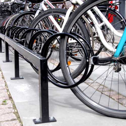 Keep cykelstativer, 45 grader og pulverlakeret i Aarhus midtby.